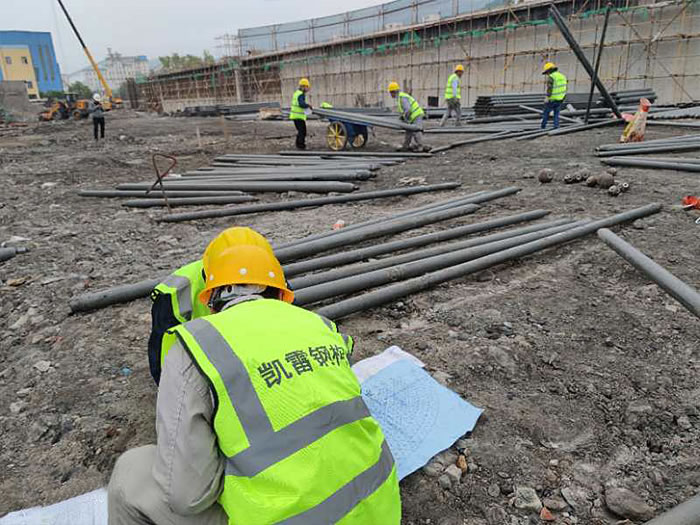 奎屯螺栓球网架结构